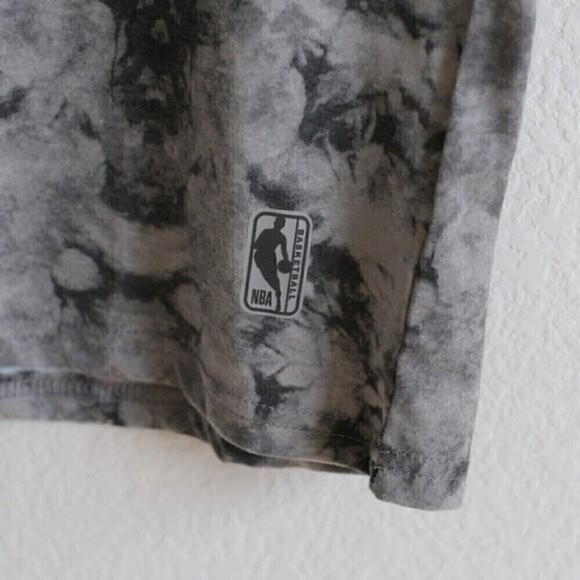 New! NBA Basketball Short Sleeve T Shirt - Picture 4 of 7